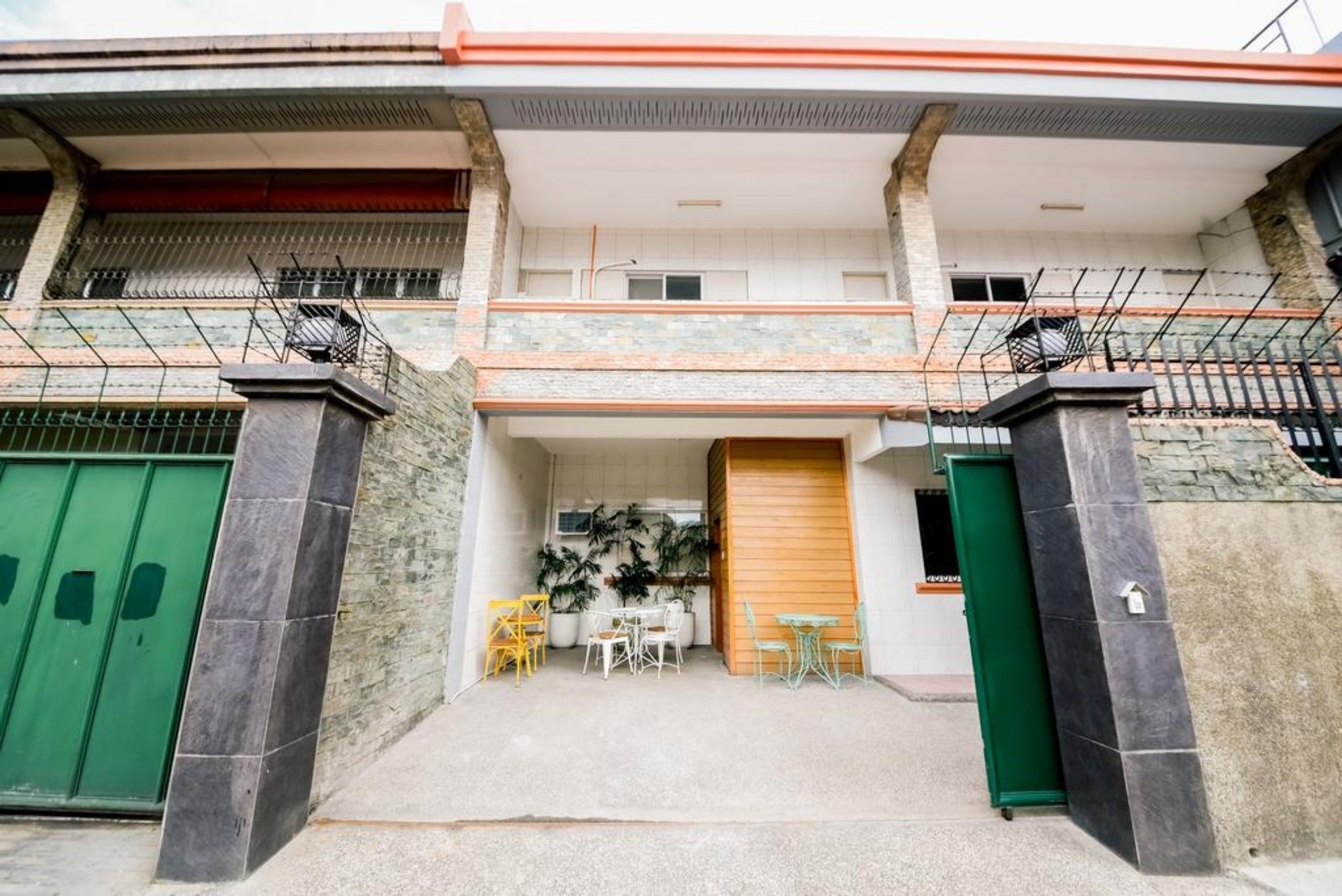 The Partridge Guesthouse Cebu Esterno foto